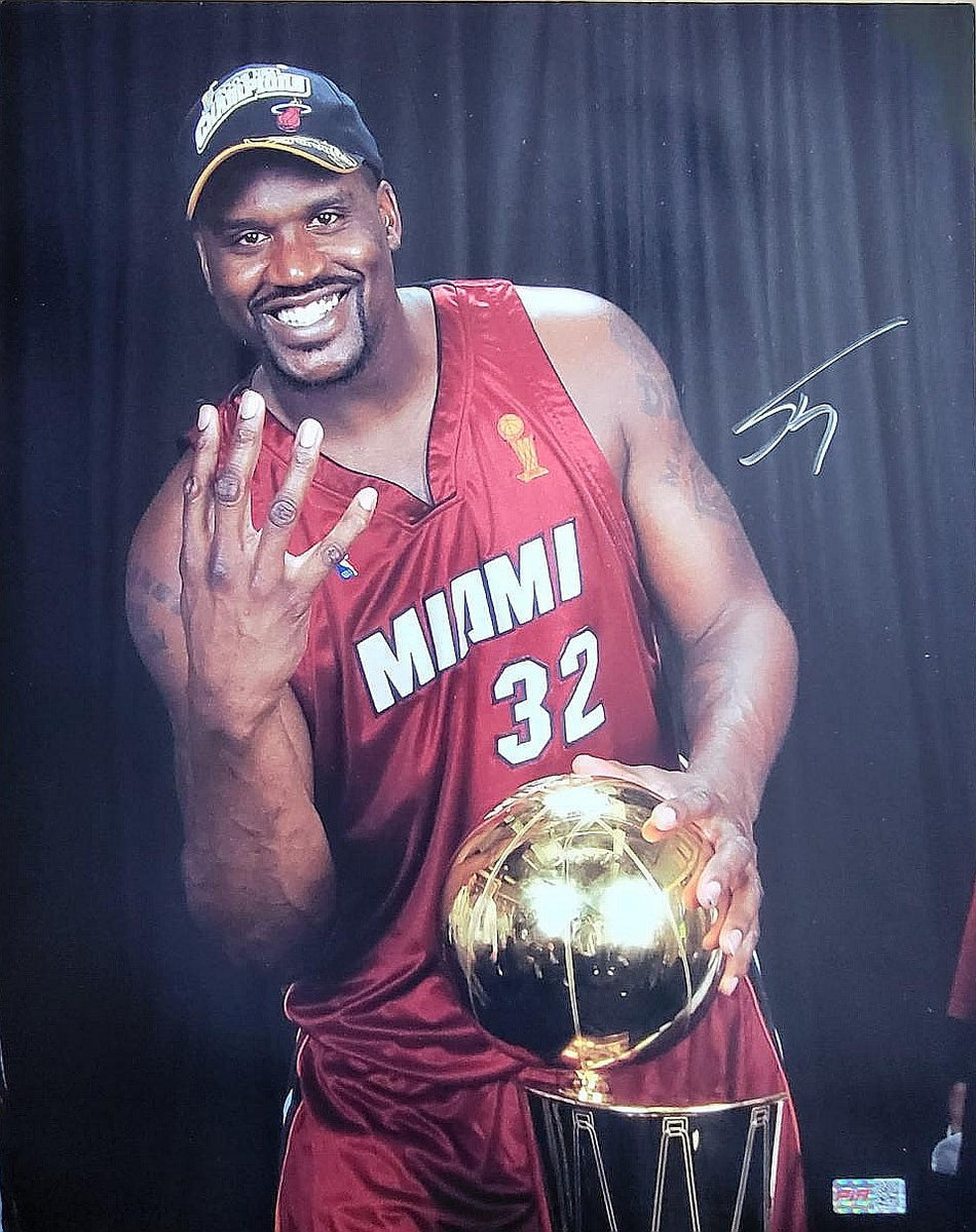Shaquille O’Neal – Original Autogramm auf 40 x 50 cm Foto mit COA (JSA)