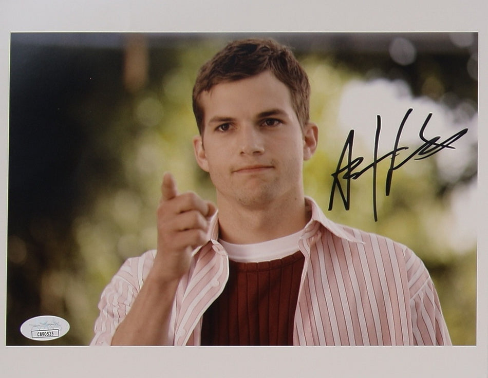 Ashton Kutcher Originalautogramm 20 x 25 cm mit COA (JSA)