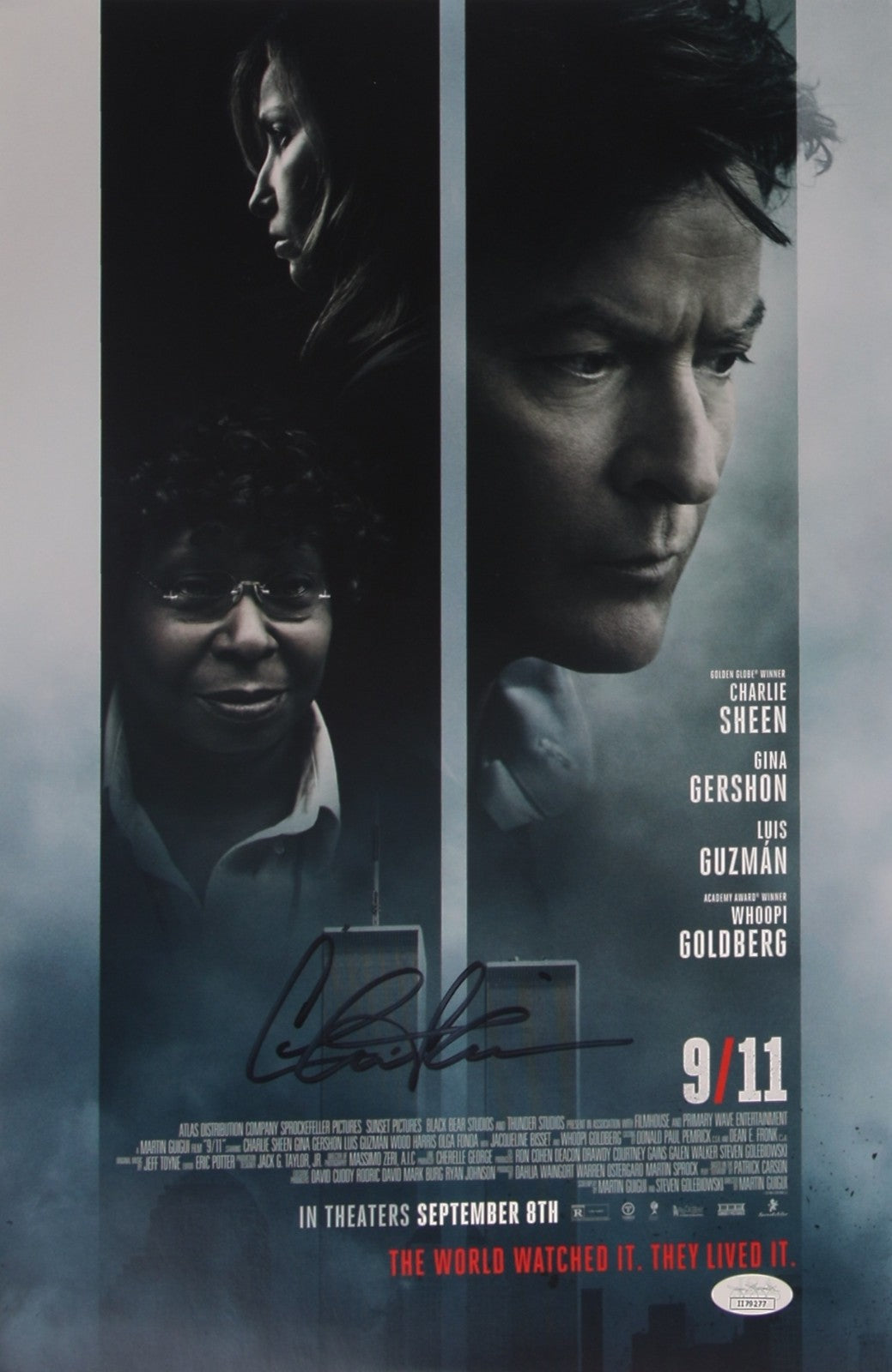 Charlie Sheen – Original Autogramm  auf 28 x 43 cm mit COA (JSA)