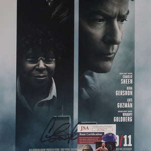 Charlie Sheen – Original Autogramm  auf 28 x 43 cm mit COA (JSA)