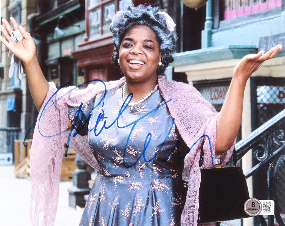 Oprah Winfrey Originalautogramm 20 x 25 cm mit COA (Beckett)