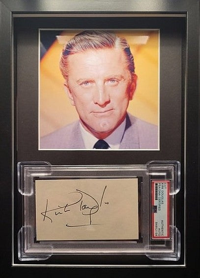 Kirk Douglas Autogramm – Hollywood Legende – PSA Slab im Rahmen 23x32 cm