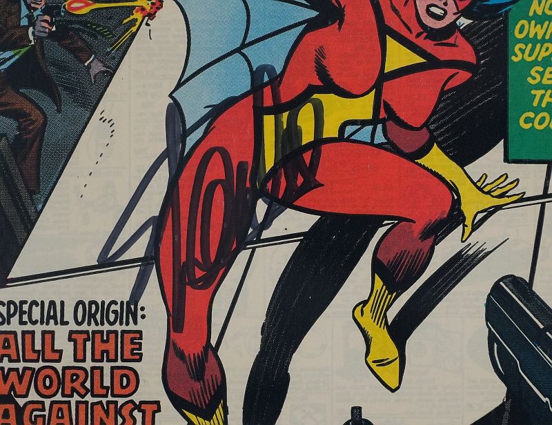 Spider-Woman #1 (1978) CGC SS 8.5 signierter Comic Stan Lee