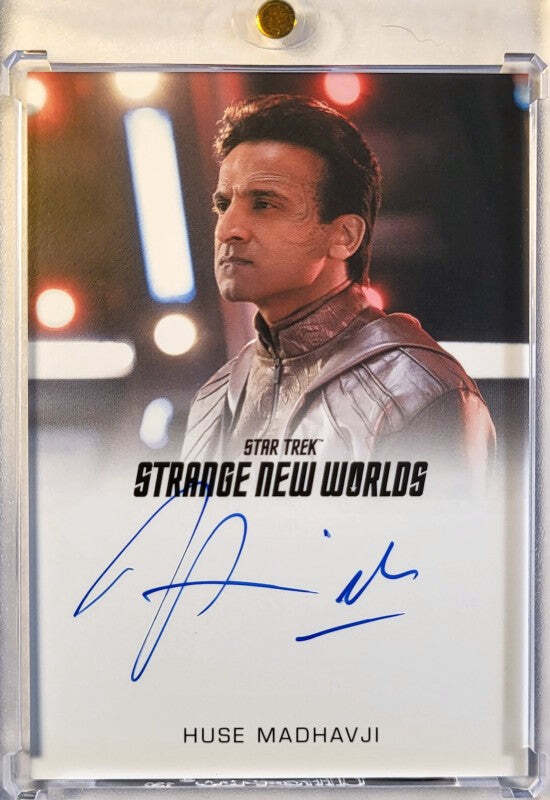Huse Madhavji als "Elder Gamal" - Star Trek SNW - 2023 Rittenhouse - Auto